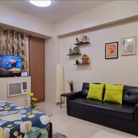 One Palm Tree Villas Condo Across Naia Terminal 3 Manila Exteriör bild