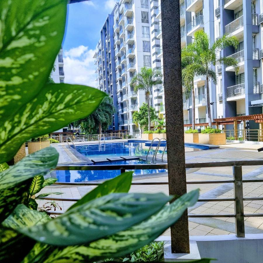 One Palm Tree Villas Condo Across Naia Terminal 3 Manila Exteriör bild