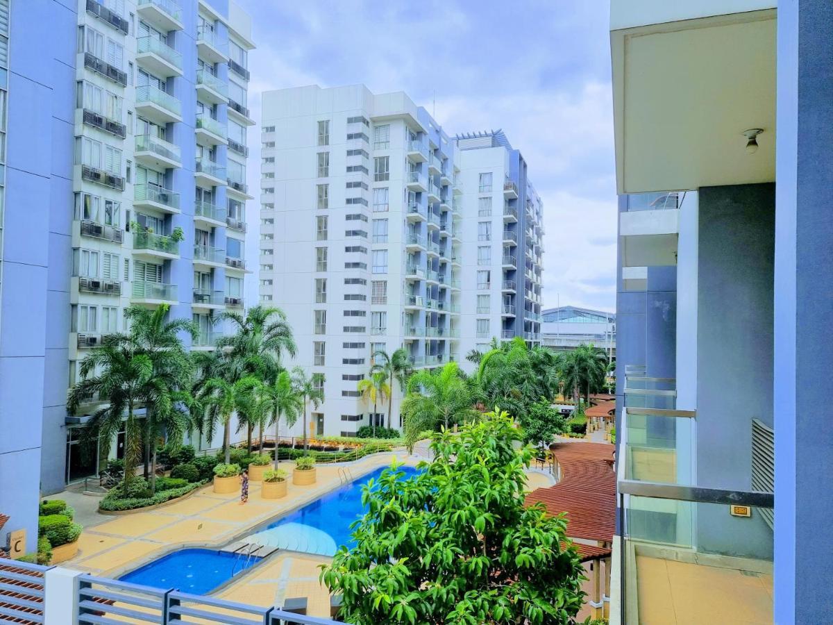 One Palm Tree Villas Condo Across Naia Terminal 3 Manila Exteriör bild
