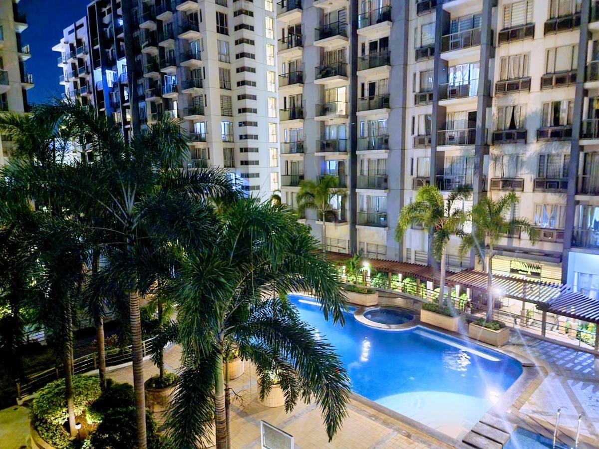 One Palm Tree Villas Condo Across Naia Terminal 3 Manila Exteriör bild