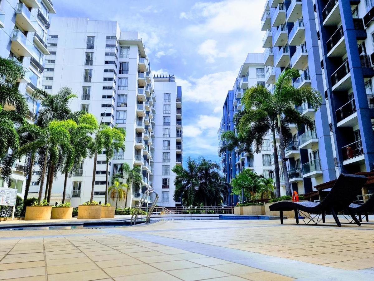 One Palm Tree Villas Condo Across Naia Terminal 3 Manila Exteriör bild