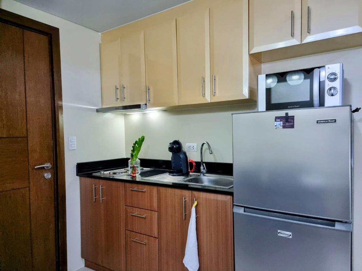 One Palm Tree Villas Condo Across Naia Terminal 3 Manila Exteriör bild