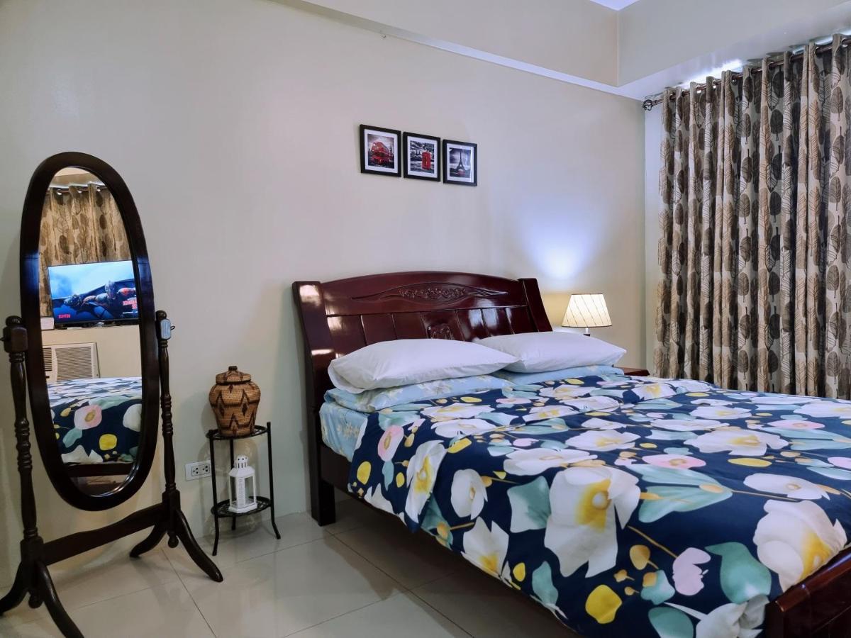 One Palm Tree Villas Condo Across Naia Terminal 3 Manila Exteriör bild