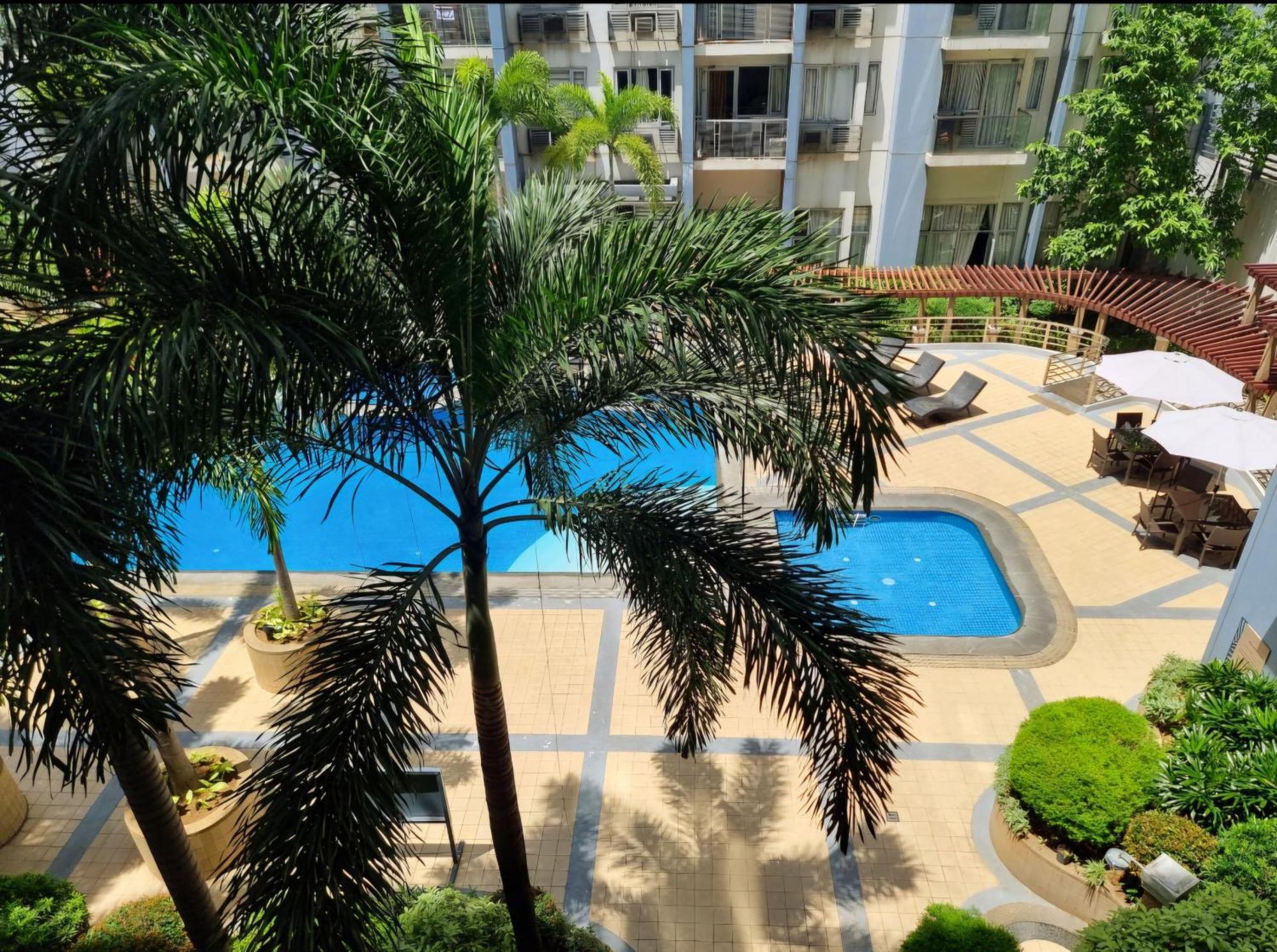 One Palm Tree Villas Condo Across Naia Terminal 3 Manila Exteriör bild